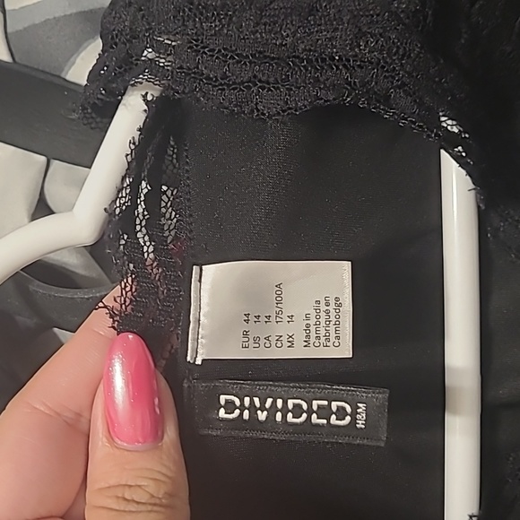 Black Lacey V-Neck Dress From H&M - Picture 6 of 7